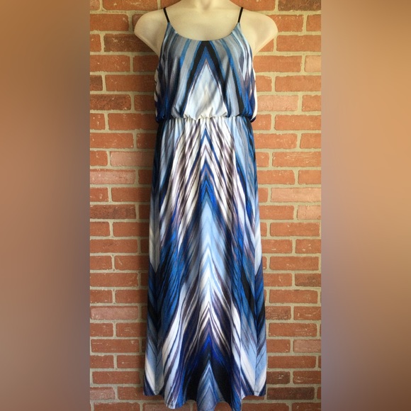 CHARLOTTE RUSSE maxi dress - Picture 1 of 6